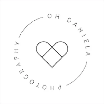 Moi ce que j'aime chez Daniela - C'est que l'on peut s'y mettre à trois ! Ca vous dit quelque chose ?