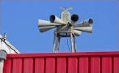 Dans quelle ville européenne peut on circuler sur 350 km de pistes cyclables ?