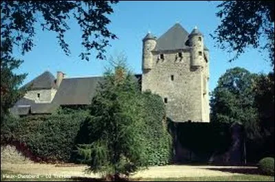Nous terminons cette balade au château du vieux Chambord de Treteau. Nous sommes dans l'ancienne région Auvergne, dans le département ...