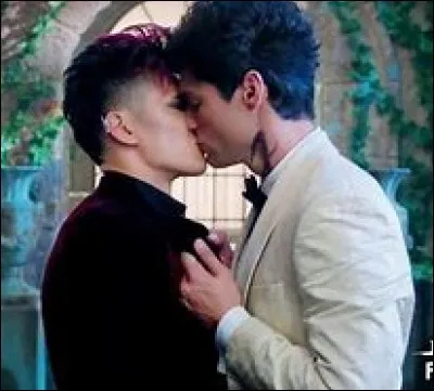 Quelle chanson de Ruelle est la chanson représentative du ship Malec ?