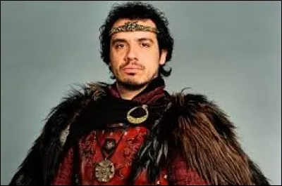 Quel motif Arthur donne-t-il à Séli pour l'empêcher de siéger à la Table Ronde alors qu'il autorise Séfriane d'Aquitaine à le faire ?