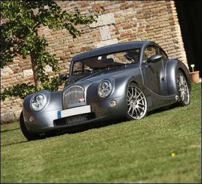 Le modèle Aéromax fut produit par ....