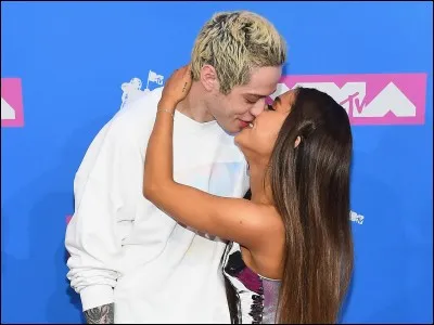 Qui était le petit copain d'Ariana Grande en 2016-2018 ?