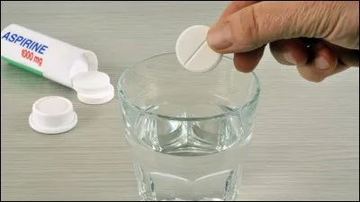 Sur cette photo, on peut voir de l'aspirine.