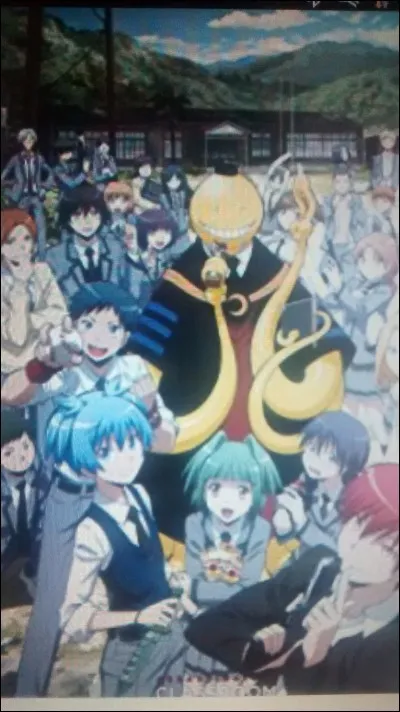 Qui est le garçon le plus beau de la classe selon les filles ?