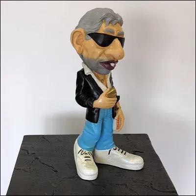 Si vous avez des oreilles qui ressemblent à celles de Gainsbourg, que dire ?