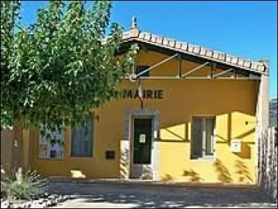 Petit tour dans la Drôme, à La Penne-sur-l'Ouvèze. Nous sommes dans l'ancienne région ...