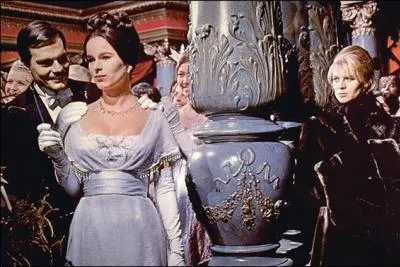 Quel film de David Lean met en scne Omar Sharif et Geraldine Chaplin en 1966 ?