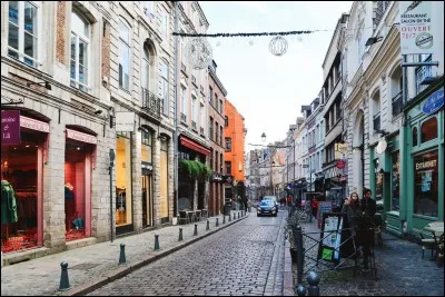 Quelle est la préfecture du département dont le numéro est 59 ?