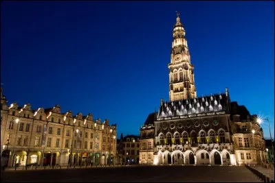 Quel est le nom de la préfecture du département numéroté 62 ?