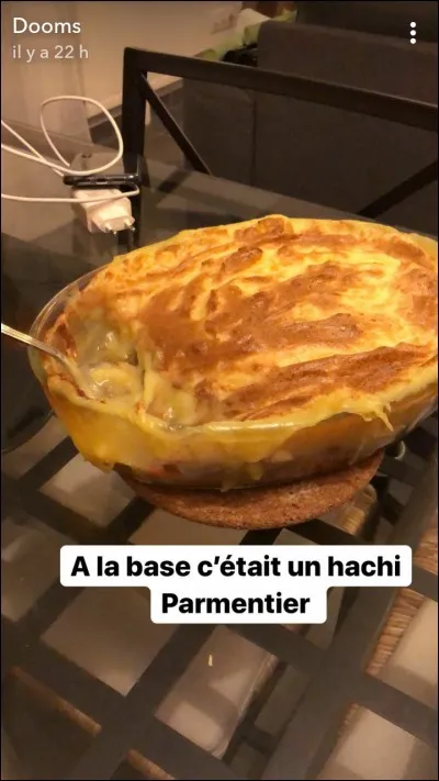 En quelle année a-t-elle créé sa chaine YTB ?