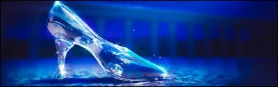 Dans quel film Disney peut-on voir une pantoufle de verre ?