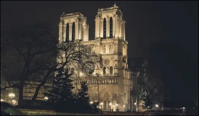 Quel architecte a dirigé les travaux de sa restauration en 1864 ?