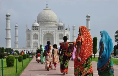 Dans quel pays peut-on voir le Taj Mahal ?