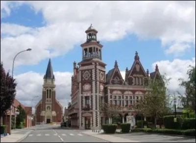 Cette petite ville du Pas-de-Calais, arrosée par la Deûle, proche de Lens, c'est ...