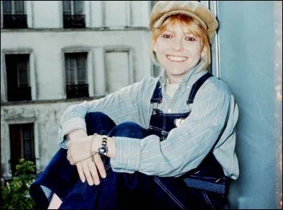 Nous sommes aux environs de l'ann&eacute;e 742, M et Mme P&eacute;pin ont la joie de vous annoncer la naissance de leur fils ...magne. Ce sera un homme tr&egrave;s important dit M P&eacute;pin &agrave; qui veut bien l'entendre, il aura m&ecirc;me une id&eacute;e folle, enfin Bref !