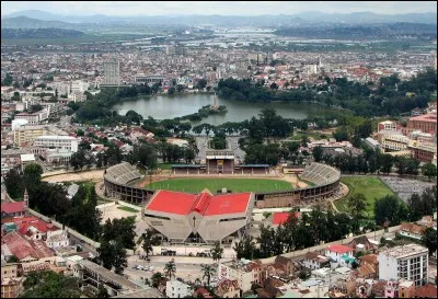 De quel pays Antananarivo est-elle la capitale ?