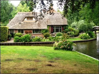 Quel animateur de télévision présente "La Maison France 5" ?