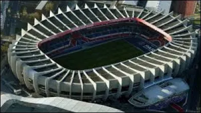 Qui est le premier président du PSG ?