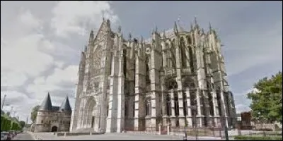 Dans quelle ville peut-on admirer cette cathédrale ?