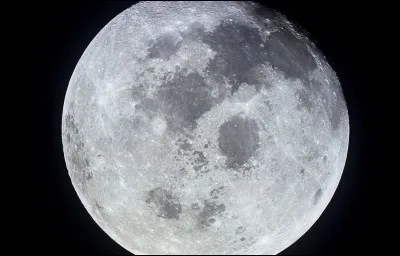 Quelle distance nous sépare de la lune ?