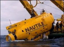 Quel nom porte l'appareil qui permet d'explorer le fonds des mers ?