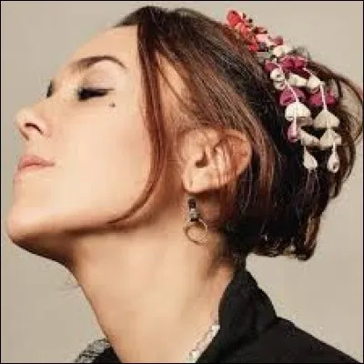 Un indice peut-&ecirc;tre ? Eh bien ce sera "Je Veux" !