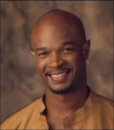 Comment s'appelle la première petite-amie de Michael ?