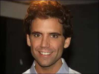 Combien a-t-il composé de chansons ?