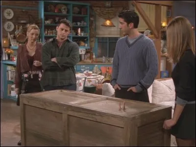 Pourquoi Chandler est-il dans la caisse ?