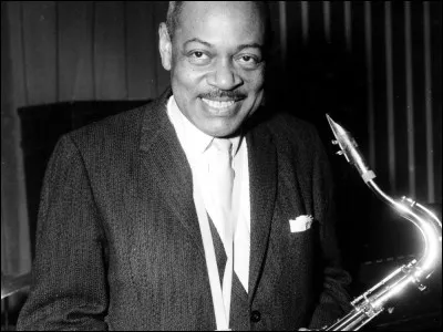 De quel instrument, le c&eacute;l&egrave;bre musicien de jazz Coleman Hawkins jouait-il ?