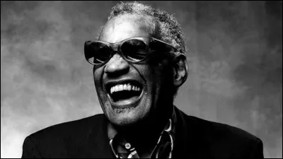 Qui a jou&eacute; le r&ocirc;le de Ray Charles dans le film de 2004 : "Ray" ?