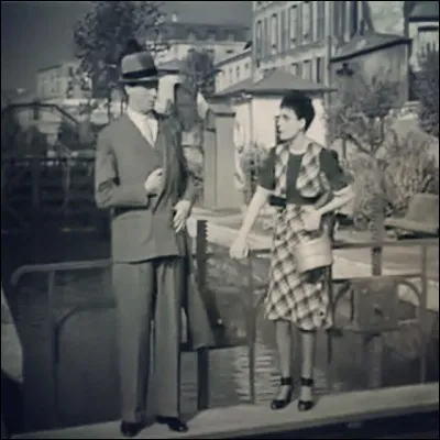 Et pour changer définitivement d'atmosphère... A qui Arletty donne cette mémorable réplique et dans quel film : "Atmosphaère, atmosphaère... Est-ce que j'ai une gueule d'atmosphaère ? "