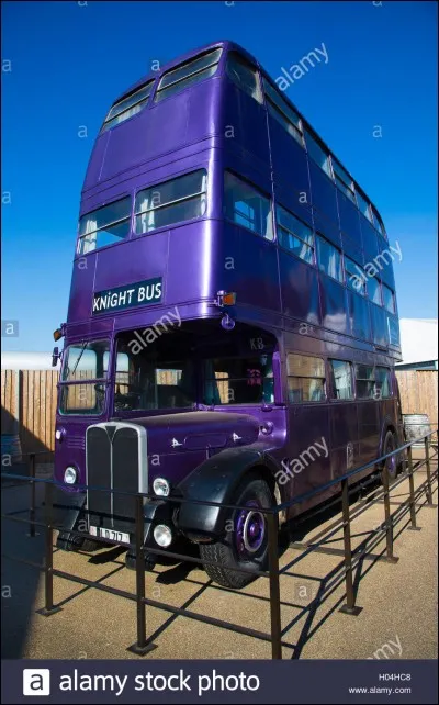 Qui conduit le Magicobus (HP3) ?