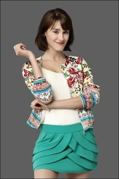 Comment s'appelle la chaîne de Jazmín ?