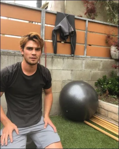 De qui Archie est-il profondément amoureux ?