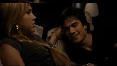 Une certaine Lexi lui rend visite à cette occasion. Qui est-elle ?