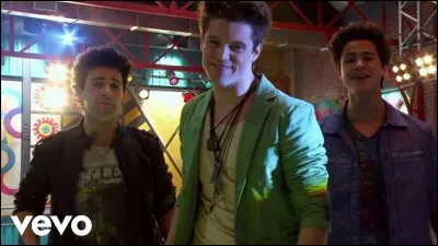 Quelle est la premi&egrave;re chanson du Roller Band ?