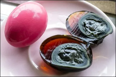 De quel pays est originaire l'&oelig;uf de cent ans ?