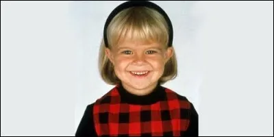 Lily est la fille de Dana.