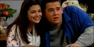 Comment se prénomme la petite-amie de JT dans les deux dernières saisons de la série ?