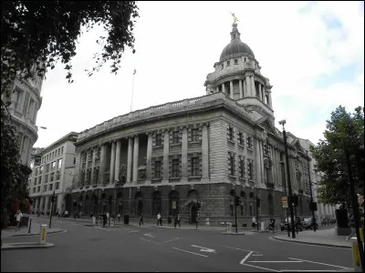 Le Cour criminelle centrale de Londres est aussi connue sous quel nom ?