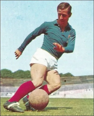 La charcuterie italienne constituée d'échine de porc désossée, salée et fumée a pour nom...