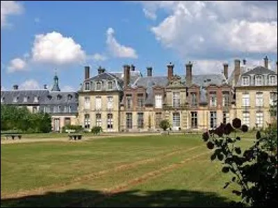 Nous terminons cette balade au château de Thoiry. Commune francilienne, connue également pour son parc animalier, elle se situe ...