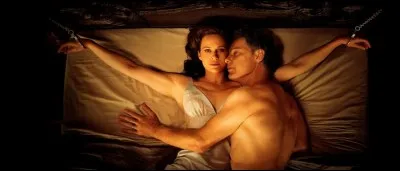 Tout au long de son calvaire, Jessie se met à entendre des voix dans sa tête qui cherchent à l'aider... Laquelle n'en fait pas partie ?