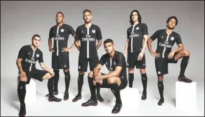 Avec quelle grande marque internationale le PSG a-t-il signé un partenariat pour son maillot "Ligue des champions" ?