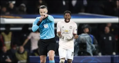 Quelle décision litigieuse élimine Paris de Ligue des champions ?