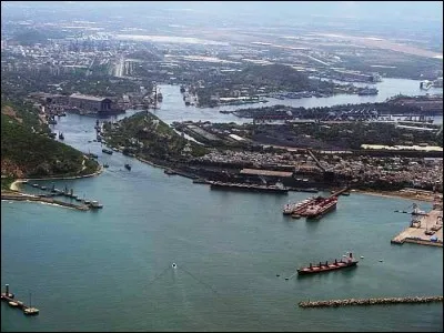 Le port indien de Visakhapatnam se trouve sur ...