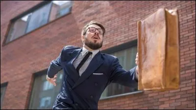 Quel terme signifie "pressant, qui ne souffre pas de retardement" ?