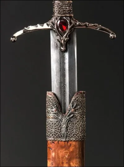 Quelles sont les épées en acier valyrien apparaissant dans la série ?